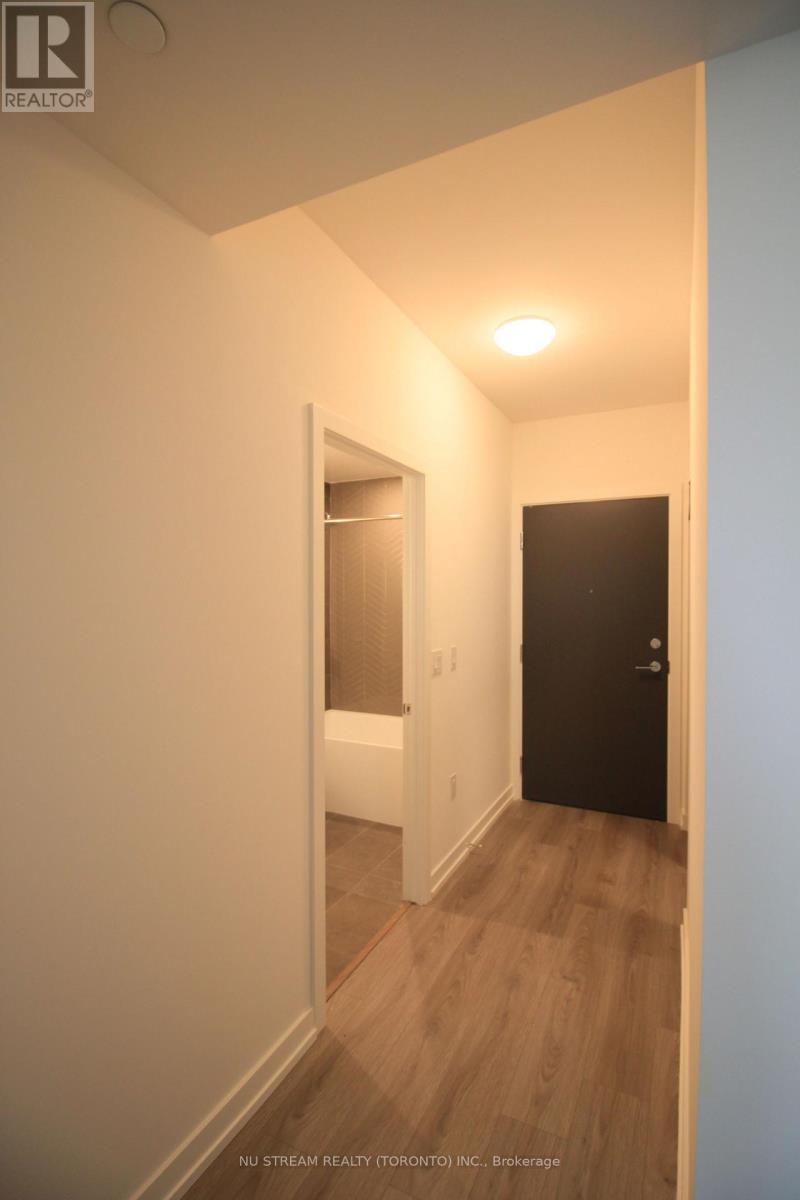 908 - 10 De Boers Drive, Toronto (York University Heights), Ontario  M3N 0L6 - Photo 7 - W12768826