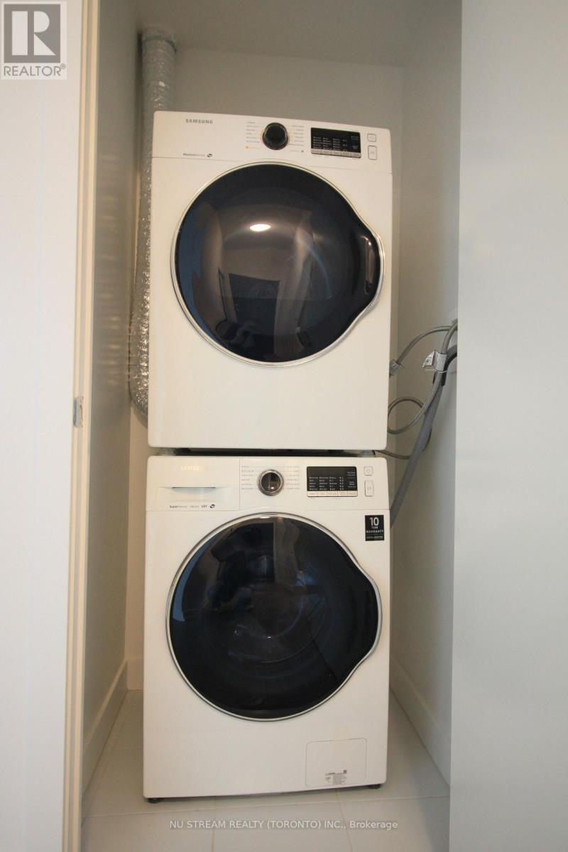 908 - 10 De Boers Drive, Toronto (York University Heights), Ontario  M3N 0L6 - Photo 8 - W12768826