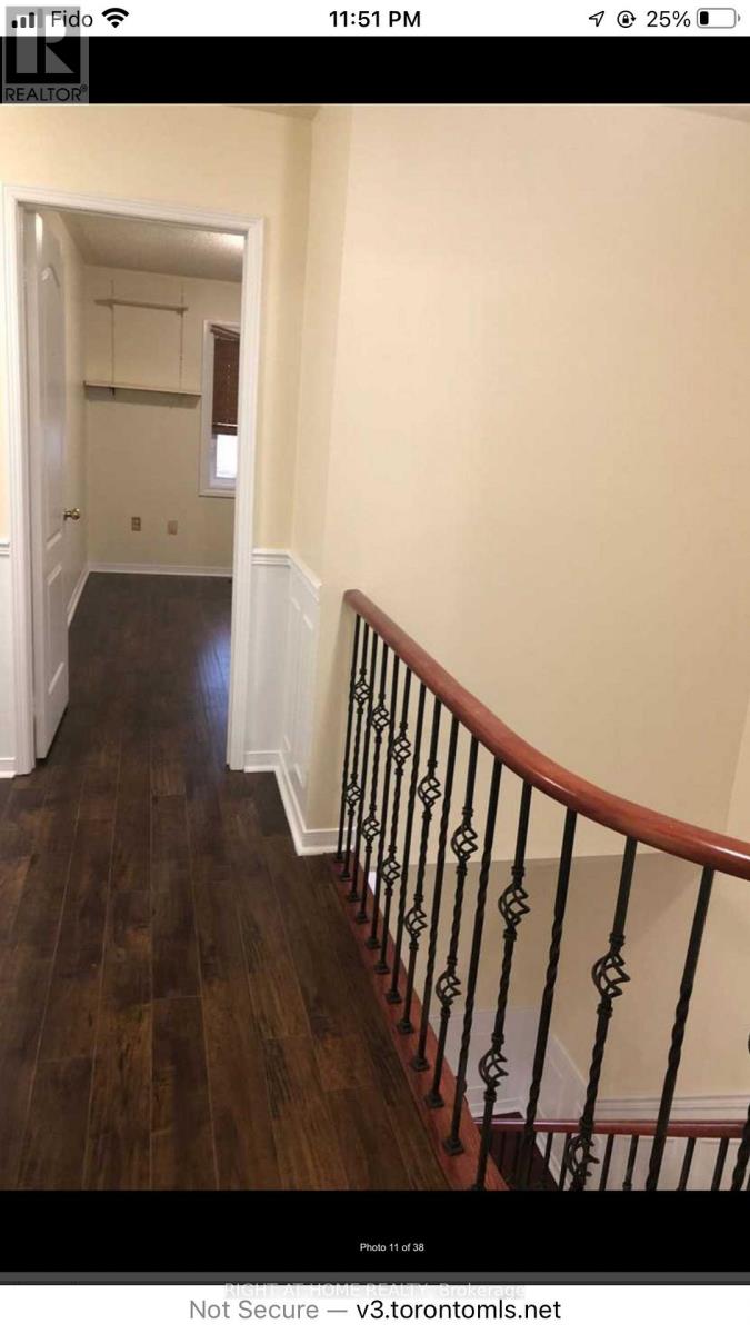 73 - 6050 Bidwell Trail, Mississauga (East Credit), Ontario  L5V 1V6 - Photo 5 - W12768846