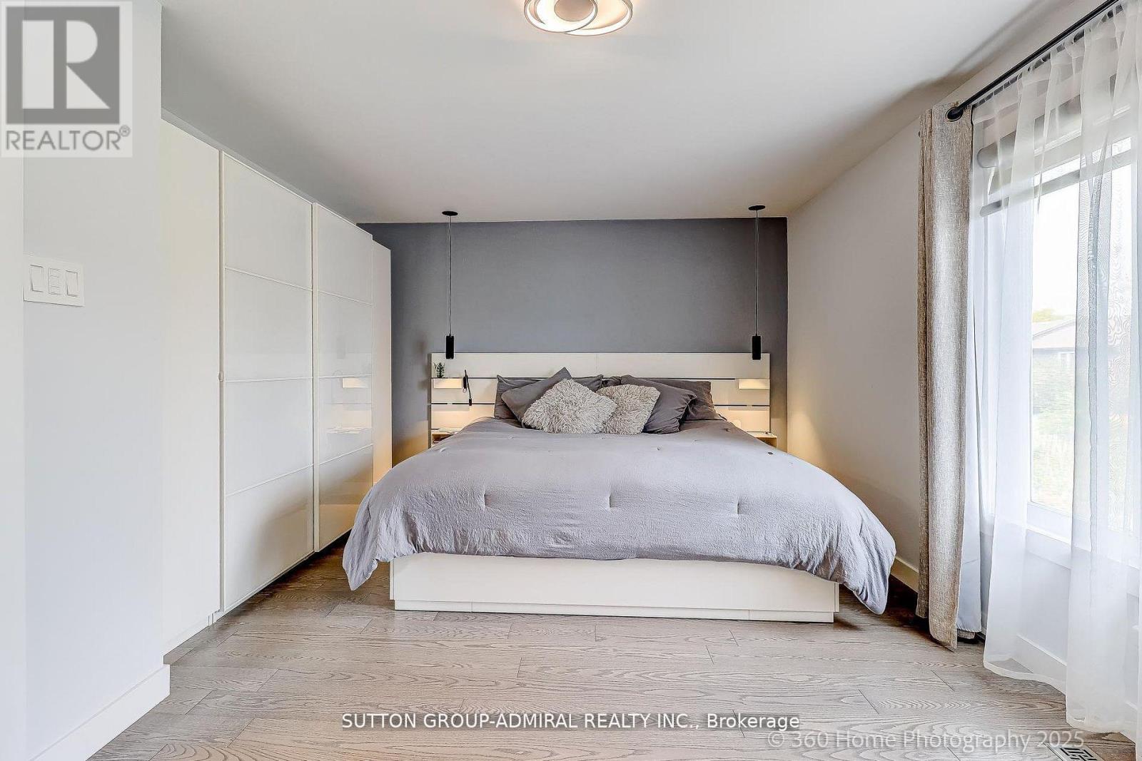 709 Greycedar Crescent, Mississauga (Rathwood), Ontario  L4W 3J4 - Photo 16 - W12768854