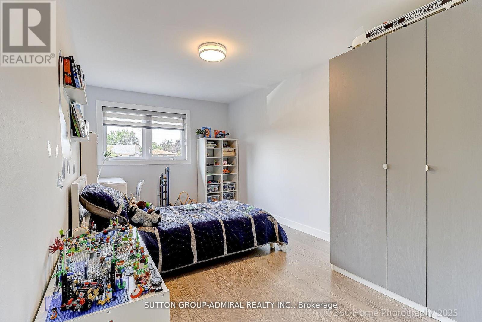 709 Greycedar Crescent, Mississauga (Rathwood), Ontario  L4W 3J4 - Photo 17 - W12768854