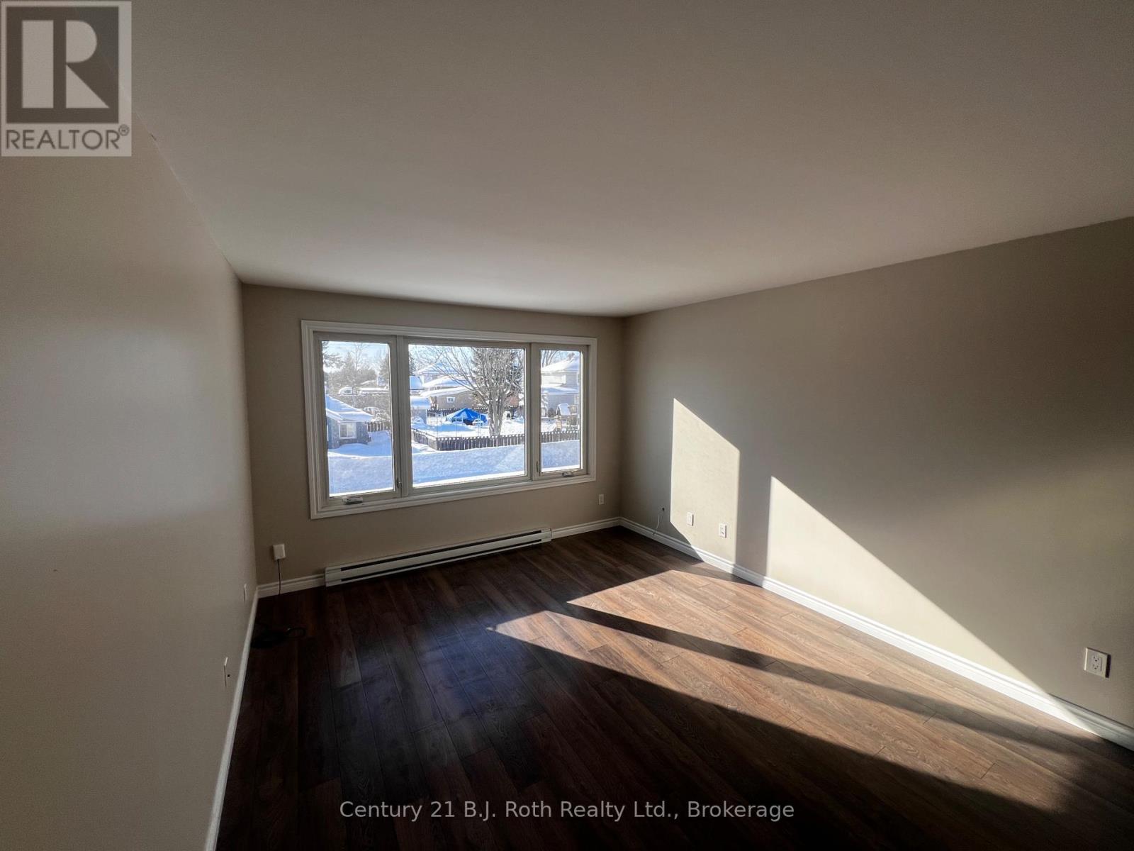 2 - 520 High Street, Orillia, Ontario L3V 4Y1 - Photo 5 - S12589452