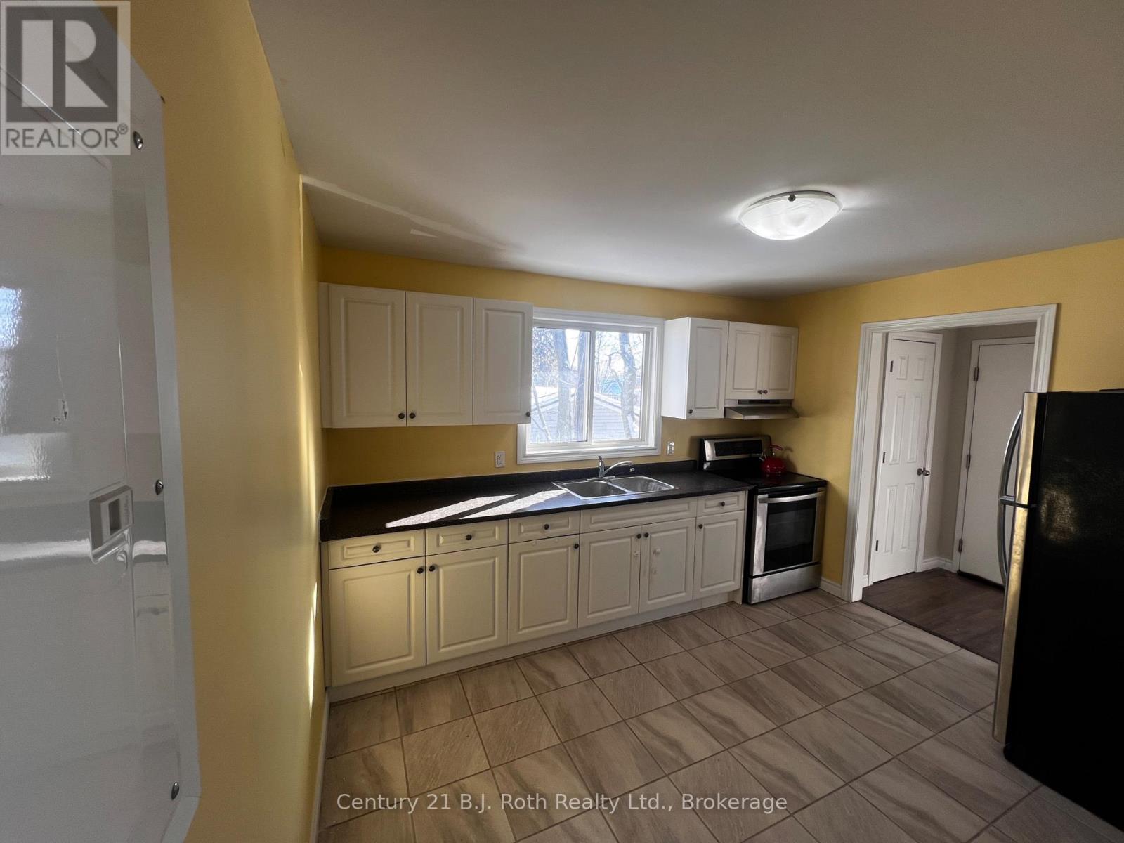 2 - 520 High Street, Orillia, Ontario L3V 4Y1 - Photo 8 - S12589452