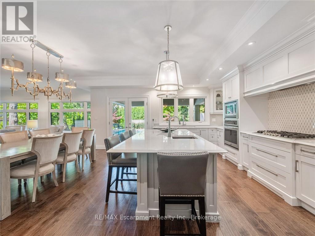 3087 Lakeshore Road, Burlington (Roseland), Ontario  L7N 1A3 - Photo 14 - W12768868