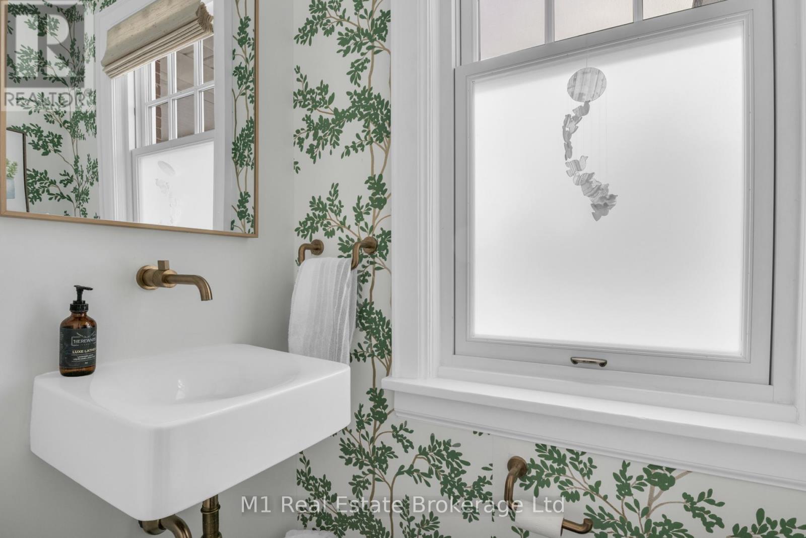 695 Tower Street S, Centre Wellington, Ontario  N1M 2R1 - Photo 16 - X12768886