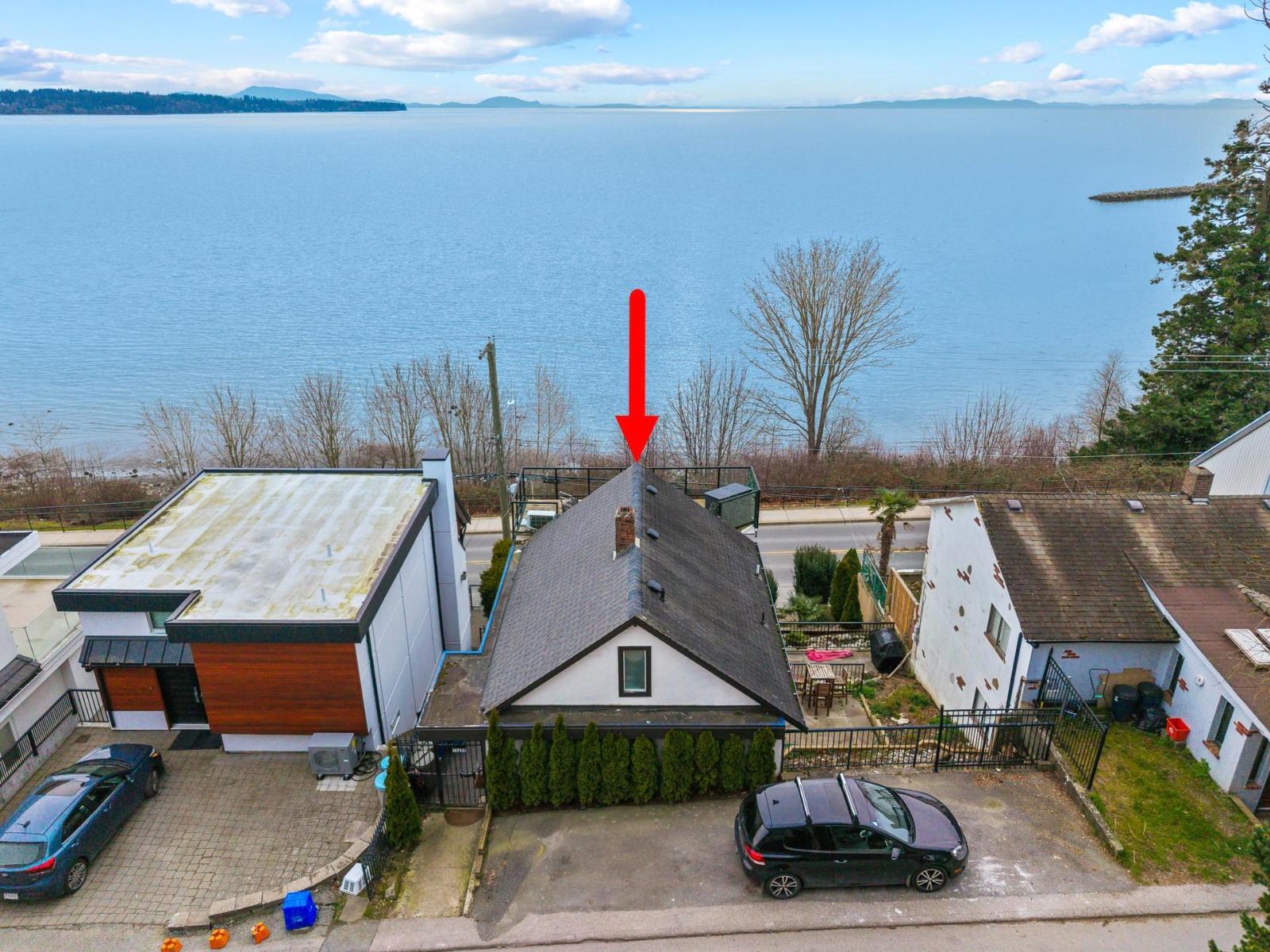 15289 Marine Drive, White Rock, British Columbia  V4B 1C7 - Photo 1 - R3084334