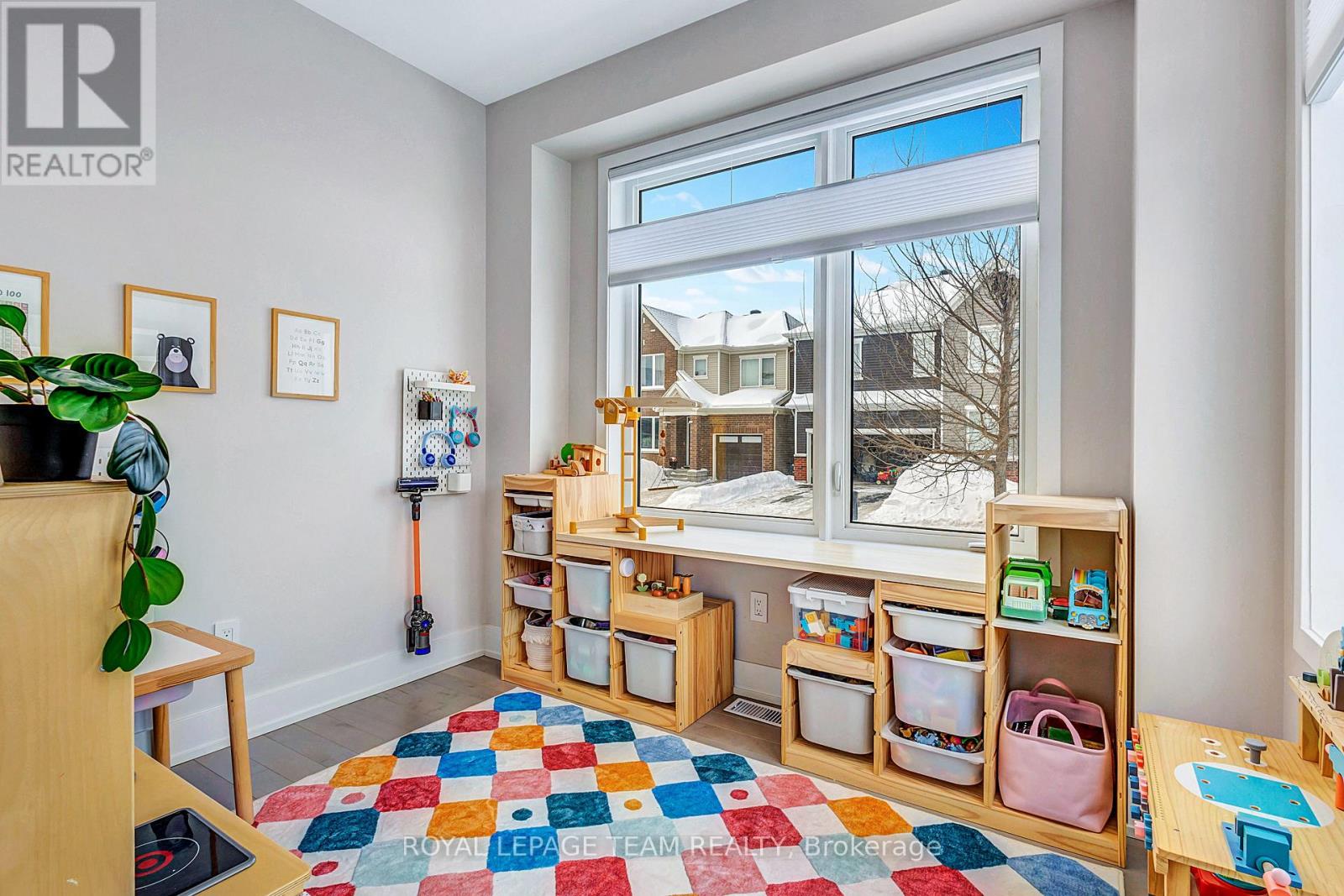 21 Coppermine Street, Ottawa, Ontario  K2J 6P5 - Photo 5 - X12768872