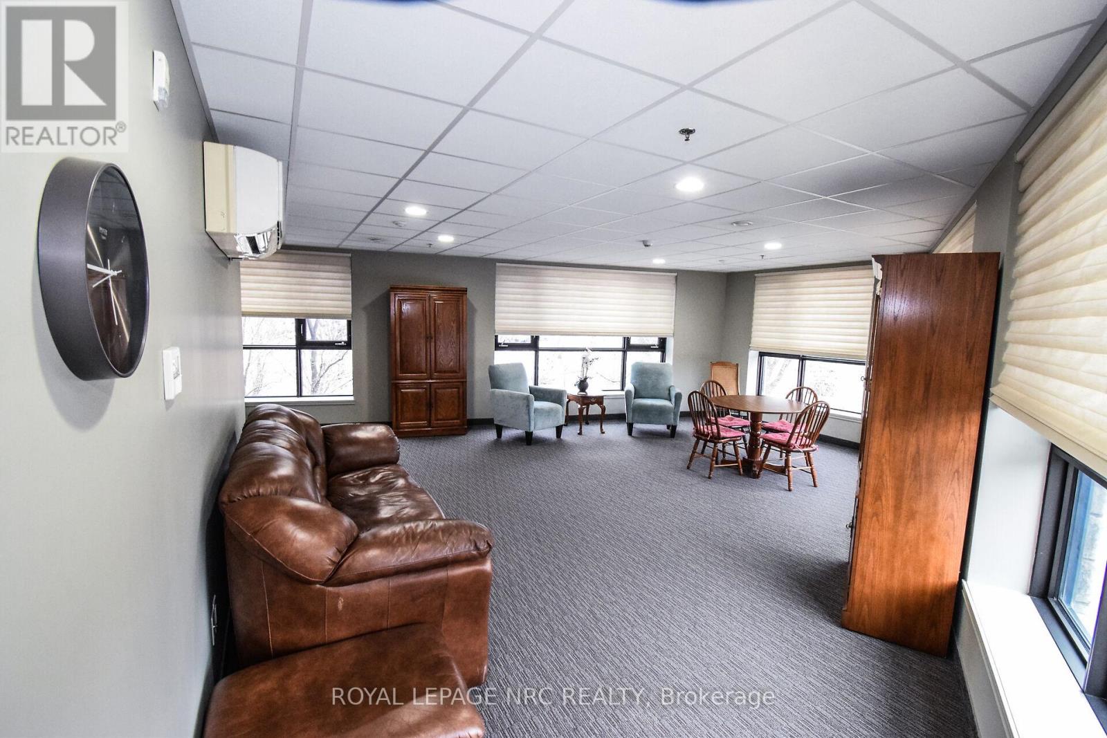 305 - 379 Scott Street, St. Catharines, Ontario  L2M 3W2 - Photo 40 - X12768864