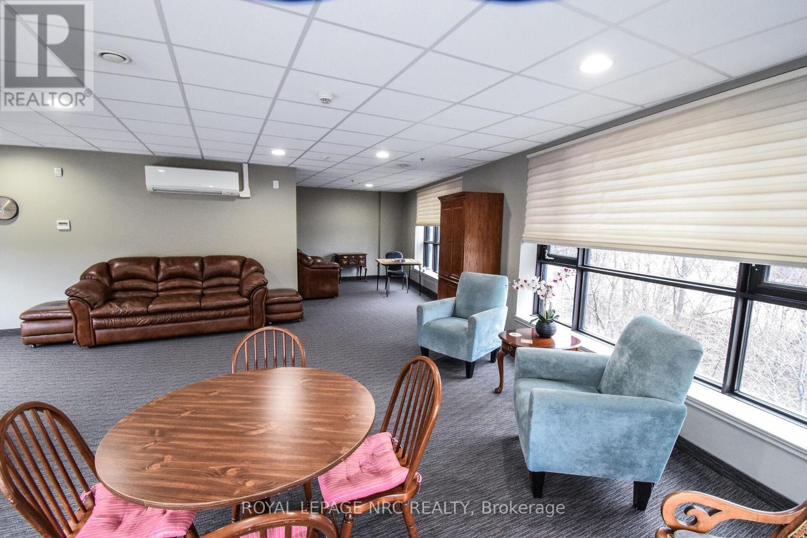 305 - 379 Scott Street, St. Catharines, Ontario  L2M 3W2 - Photo 41 - X12768864