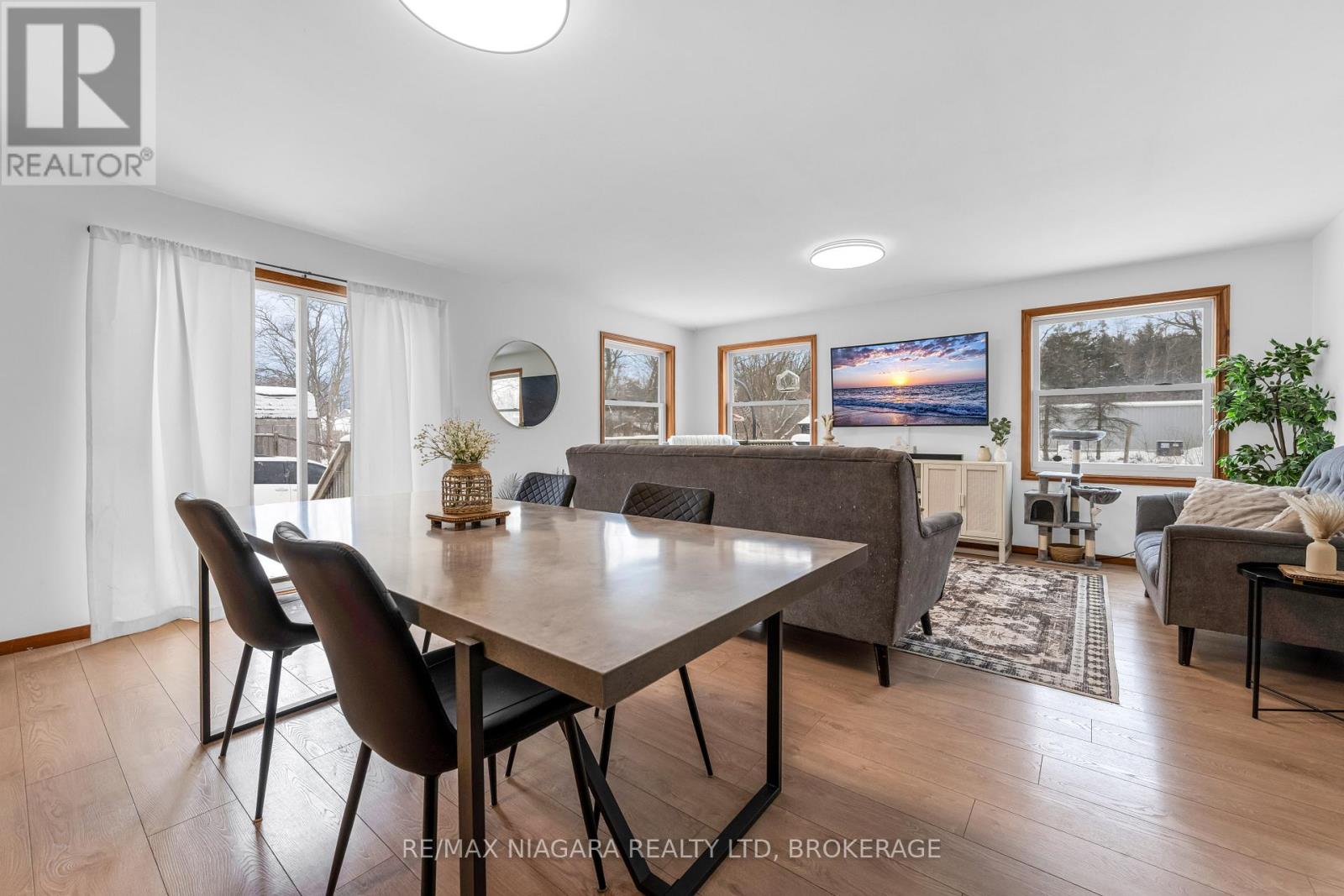 1170 Broad Street E, Haldimand, Ontario  N1A 3C4 - Photo 10 - X12768874