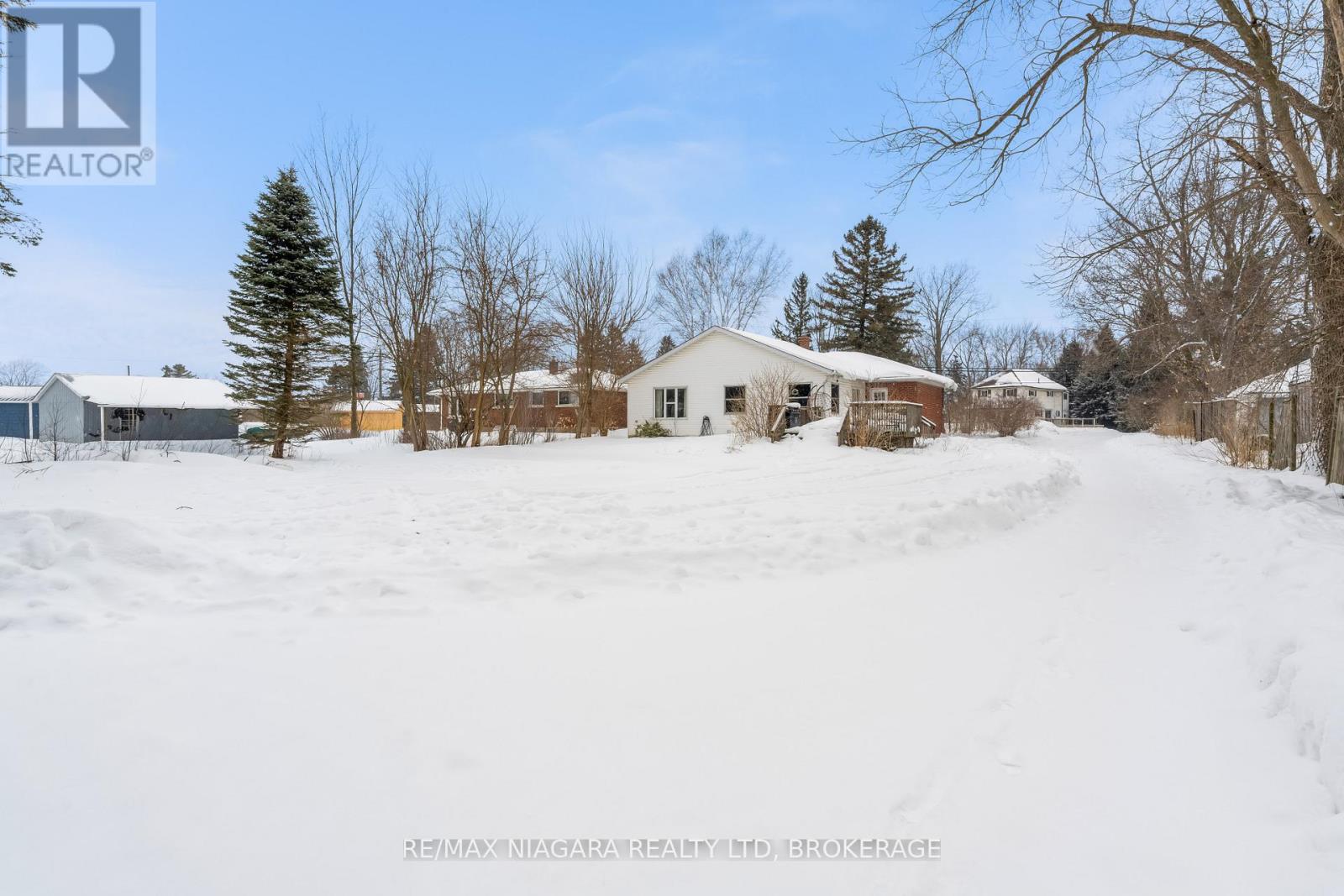 1170 Broad Street E, Haldimand (Dunnville), Ontario  N1A 3C4 - Photo 35 - X12768874