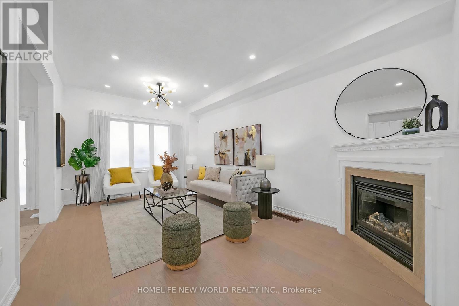 31 Cherry Bush Road, Vaughan (Patterson), Ontario  L6A 0R9 - Photo 3 - N12764748