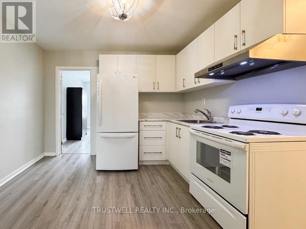 2 - 2528 Eglinton Avenue W, Toronto, Ontario  M6M 1T1 - Photo 4 - W12768272