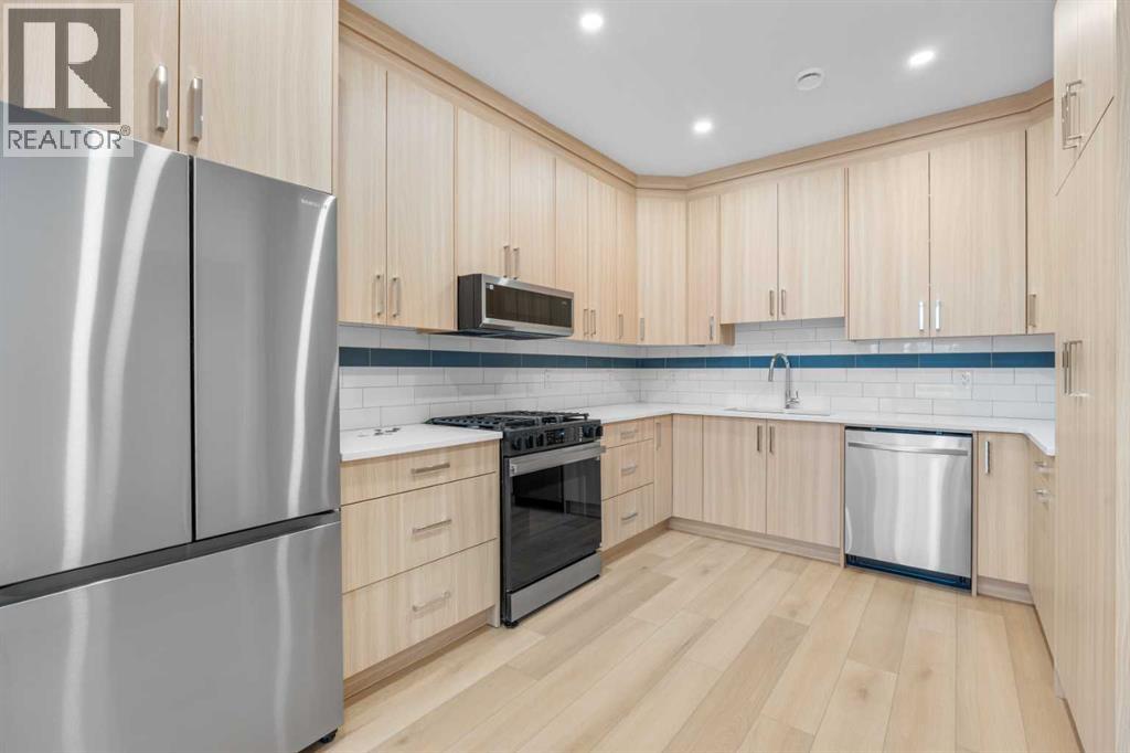 7415 39 Avenue Nw, Calgary, Alberta  T3B 1W9 - Photo 9 - A2278462