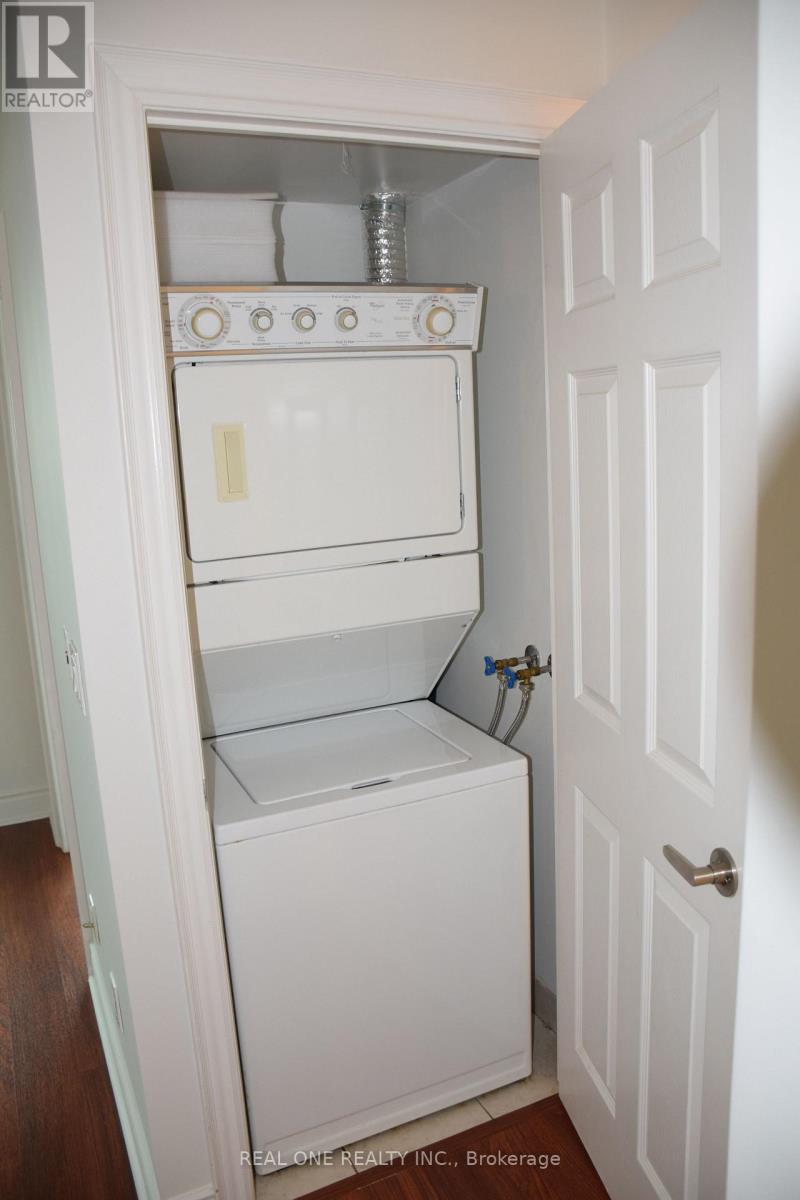 2410 - 15 Greenview Avenue, Toronto, Ontario  M2M 4M7 - Photo 12 - C12768898