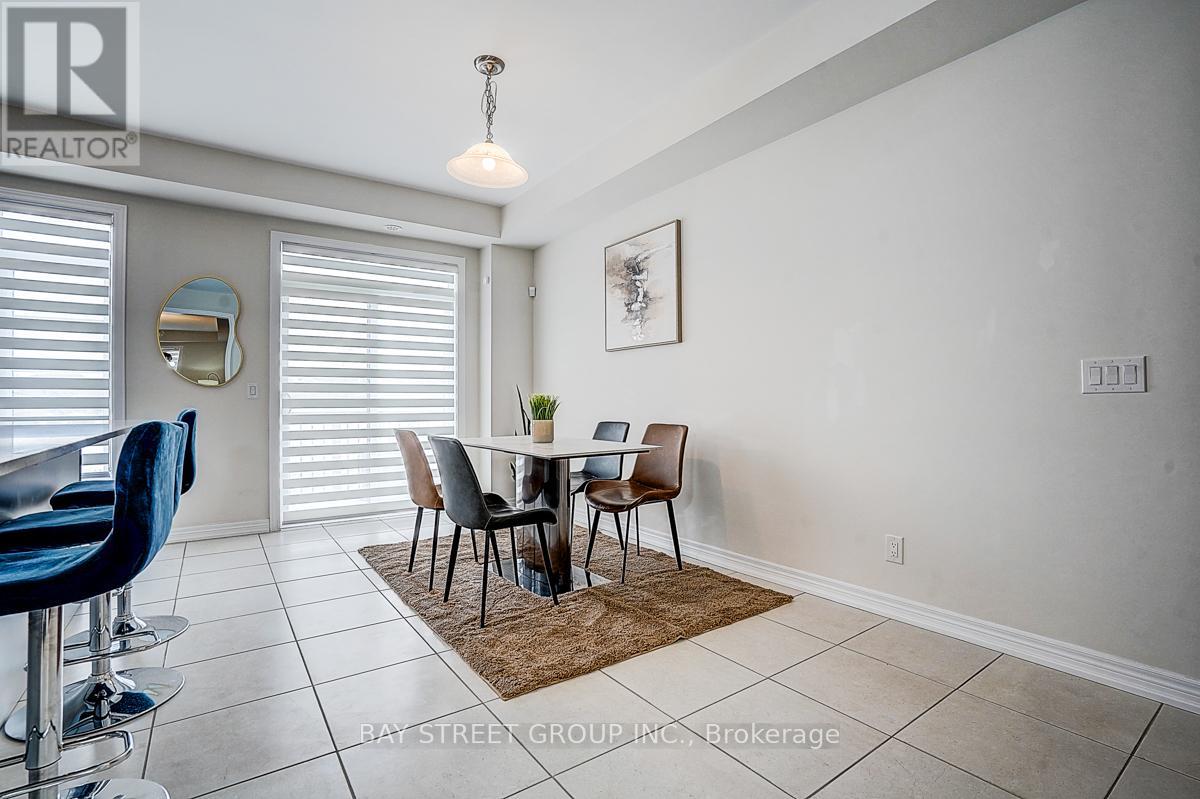 19 Morrison Crescent, Whitby, Ontario  L1P 1V4 - Photo 14 - E12768890