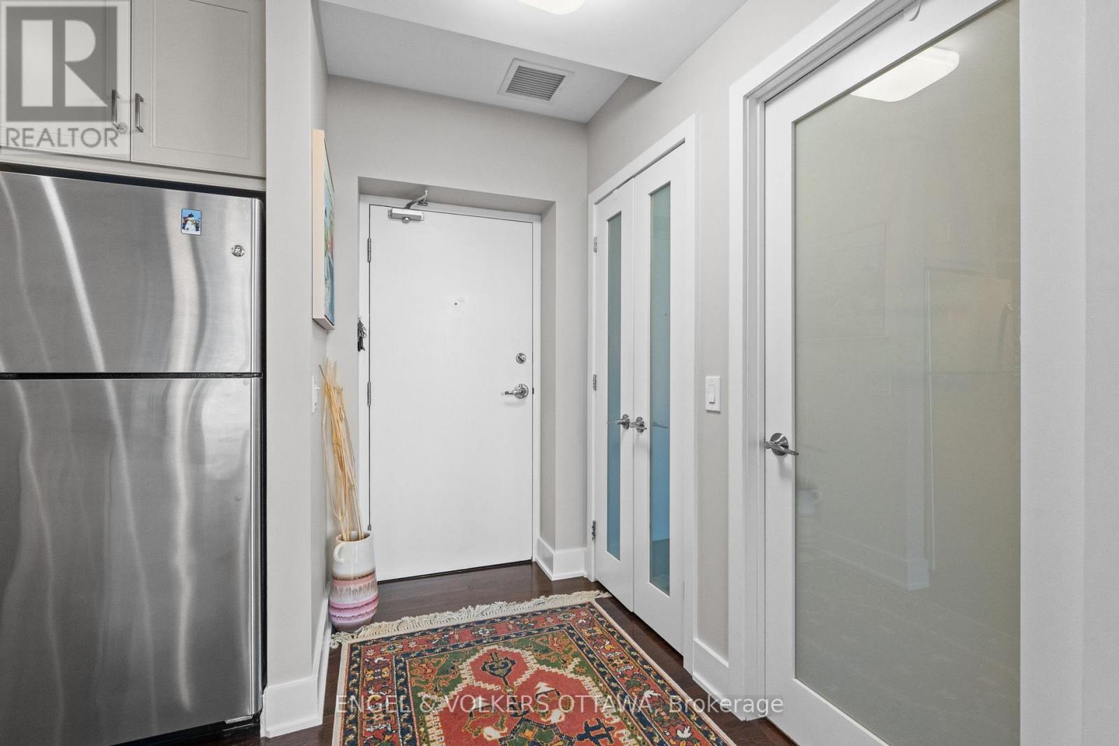 102 - 75 Cleary Avenue, Ottawa, Ontario  K2A 1R8 - Photo 6 - X12656256