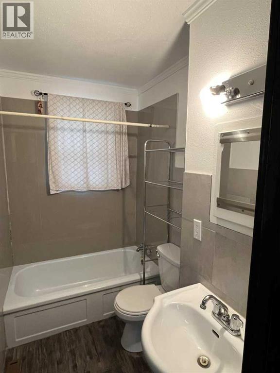 221 3 Avenue, Vauxhall, Alberta  T0K 2K0 - Photo 8 - A2256151