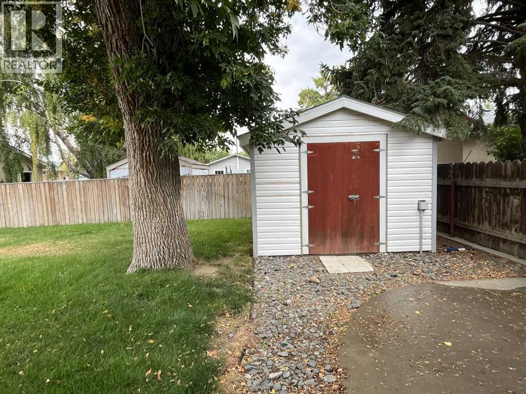 221 3 Avenue, Vauxhall, Alberta  T0K 2K0 - Photo 21 - A2256151