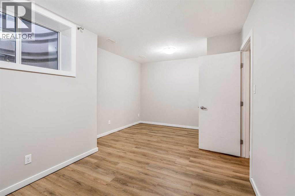 4, 414 Highlands Boulevard W, Lethbridge, Alberta  T1J 5K5 - Photo 32 - A2274974