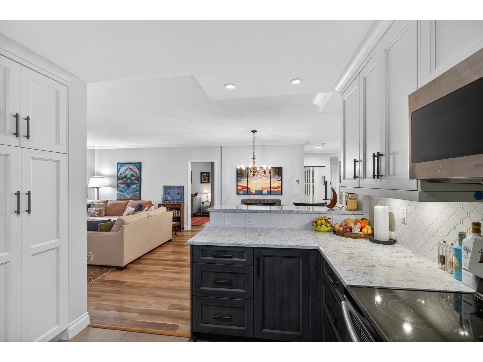 109 1785 Martin Drive, Surrey, British Columbia  V4A 9T5 - Photo 11 - R3085188