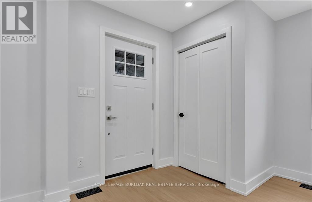 Upper - 47 Macdonald Avenue, Hamilton, Ontario  L8P 4N8 - Photo 4 - X12768882