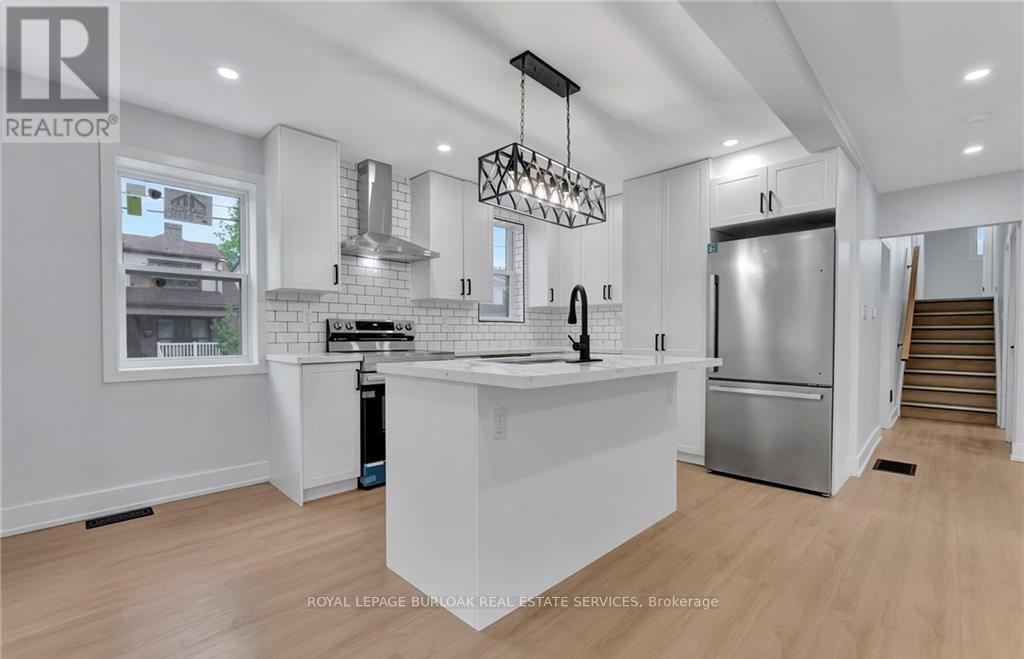 Upper - 47 Macdonald Avenue, Hamilton, Ontario  L8P 4N8 - Photo 8 - X12768882