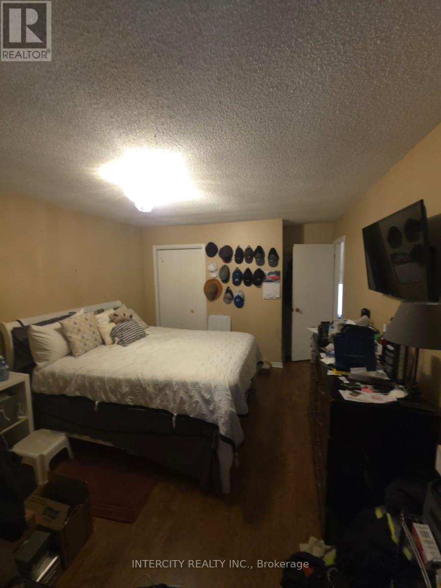 510 Cork Street, Wellington North, Ontario  N0G 2L3 - Photo 15 - X12768896