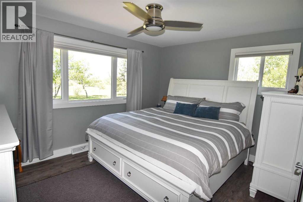 251017a &b Range Road 245, Rural Wheatland County, Alberta  T1P 0M3 - Photo 12 - A2226804