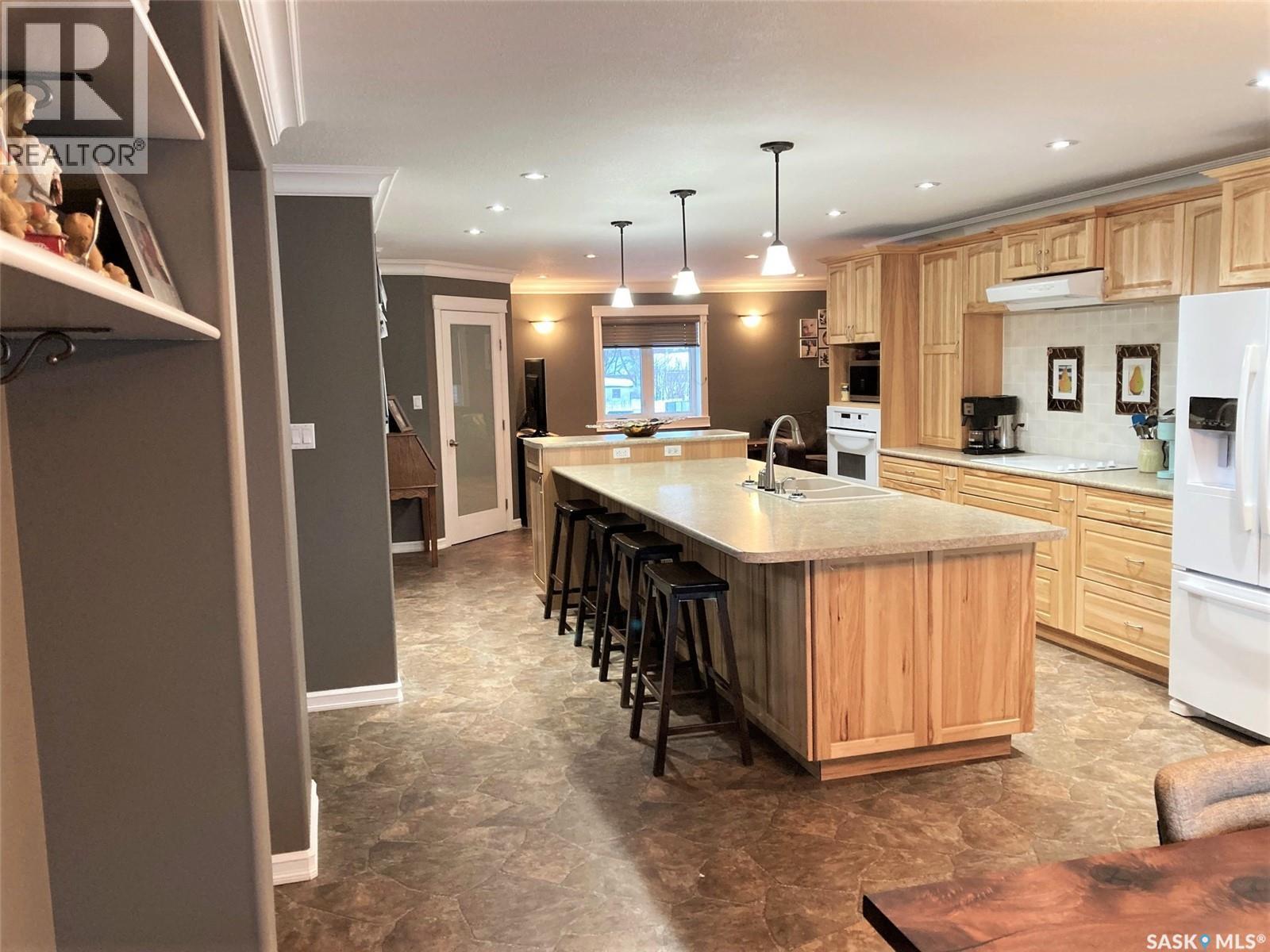 501 Silver Place, Hudson Bay, Saskatchewan  S0E 0Y0 - Photo 5 - SK027952