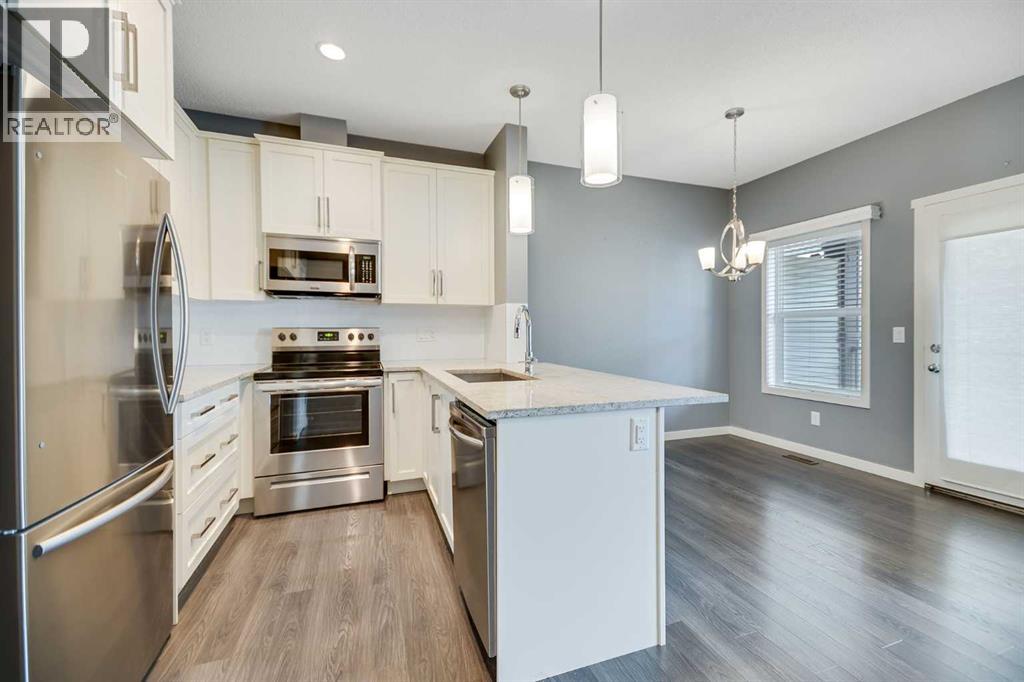 384 Copperpond Landing Se, Calgary, Alberta  T2Z 1G6 - Photo 10 - A2272564