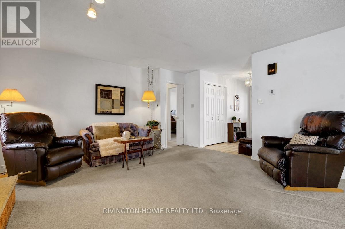 594 Old Coach Road, Ottawa, Ontario  K0A 1L0 - Photo 12 - X12768904