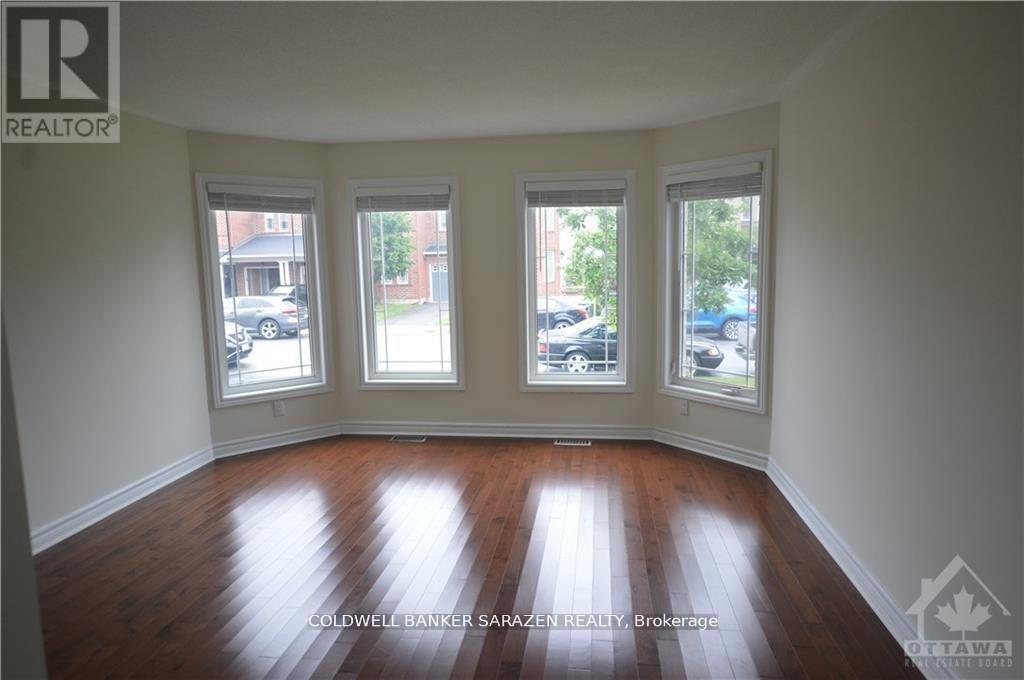252 Moss Grove Street, Ottawa, Ontario  K2J 0B2 - Photo 3 - X12768910