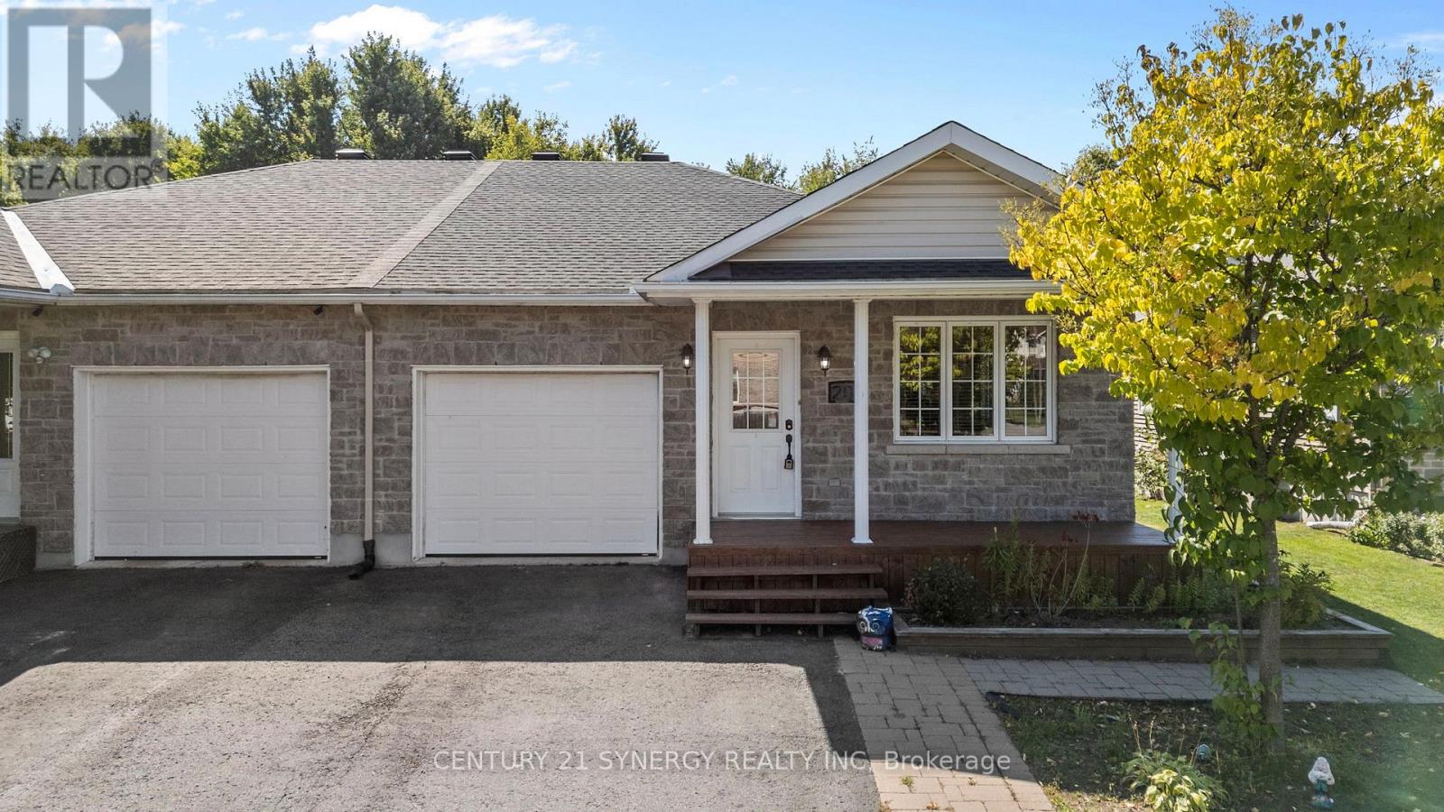 204 Ottawa Street E, The Nation, Ontario  K0A 2M0 - Photo 2 - X12768940