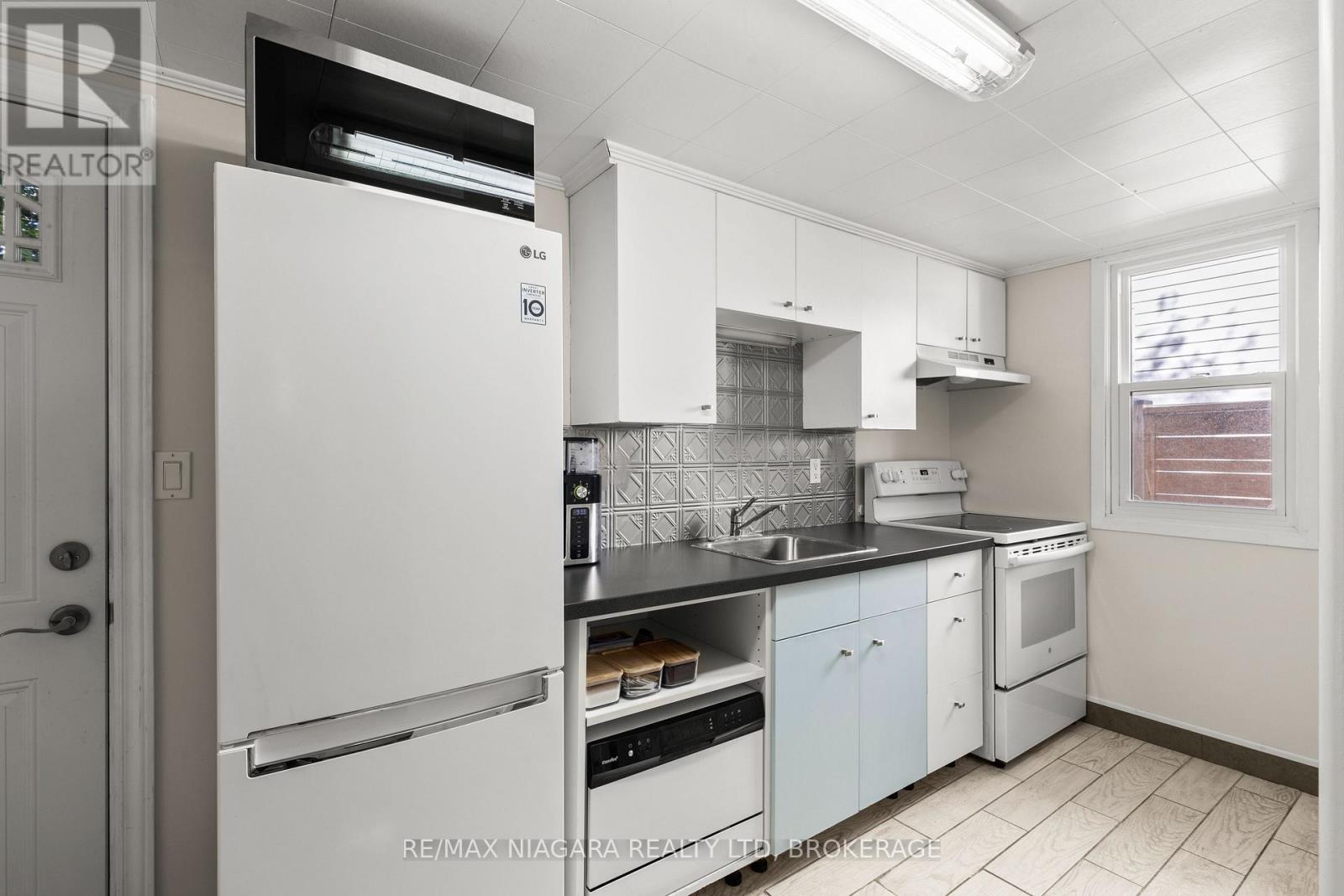 118 Lockhart Street, Niagara-On-The-Lake (Town), Ontario  L0S 1J0 - Photo 20 - X12768932