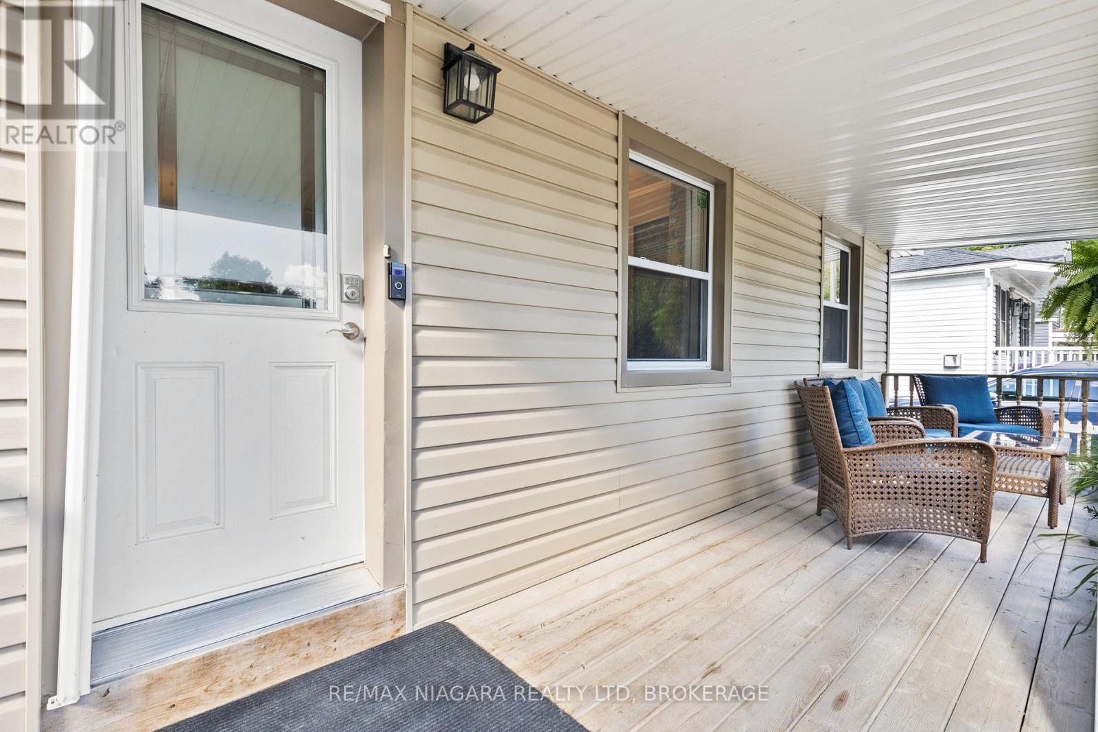 118 Lockhart Street, Niagara-On-The-Lake (Town), Ontario  L0S 1J0 - Photo 6 - X12768932