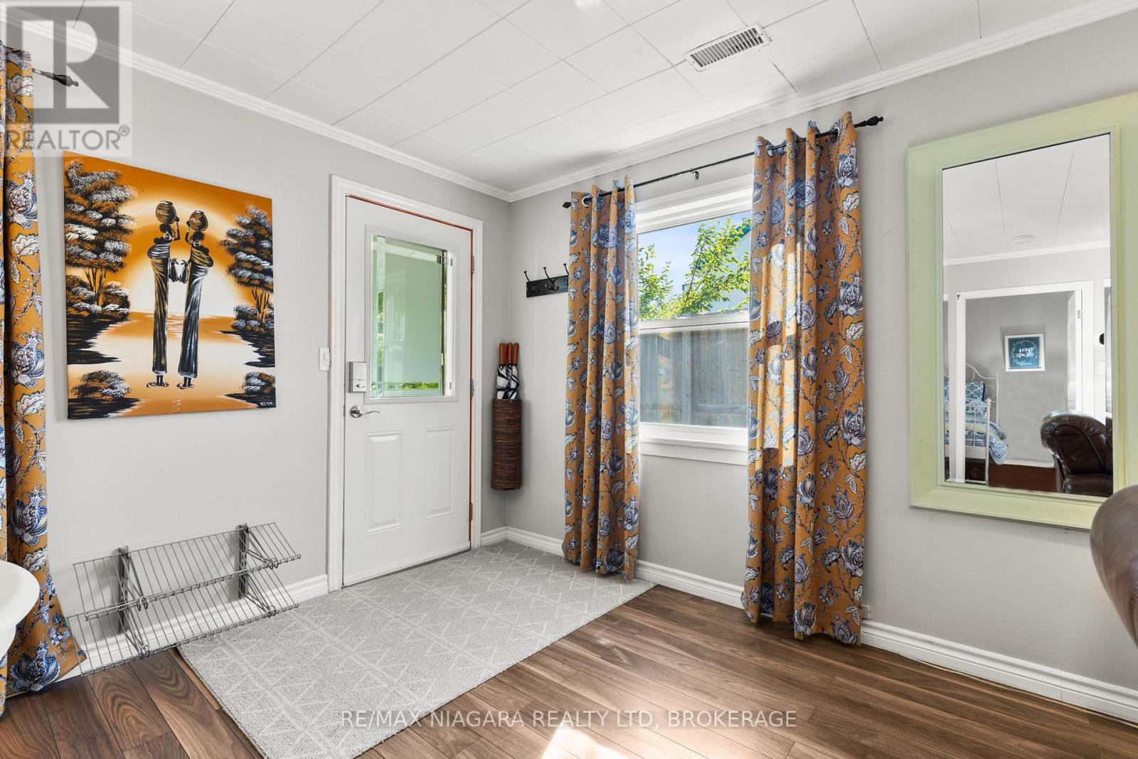 118 Lockhart Street, Niagara-On-The-Lake (Town), Ontario  L0S 1J0 - Photo 7 - X12768932