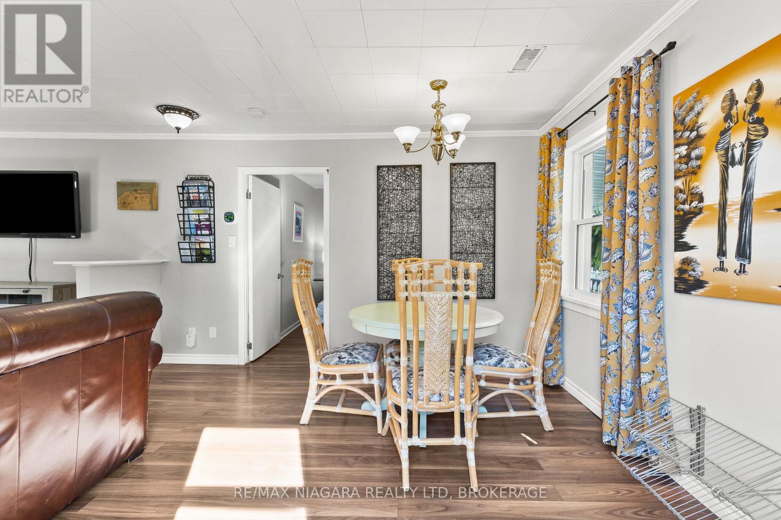 118 Lockhart Street, Niagara-On-The-Lake (Town), Ontario  L0S 1J0 - Photo 8 - X12768932