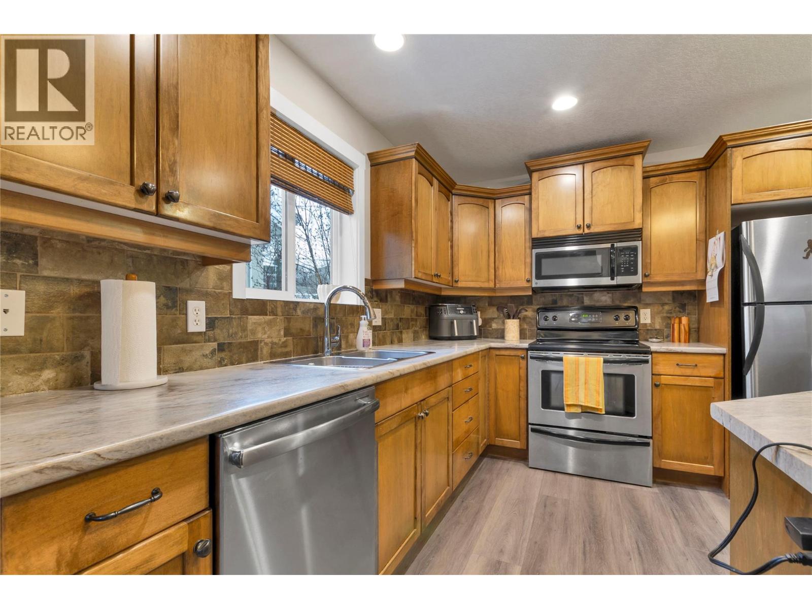 1605 43 Avenue Unit# 1, Vernon, British Columbia  V1T 3K2 - Photo 2 - 10372563