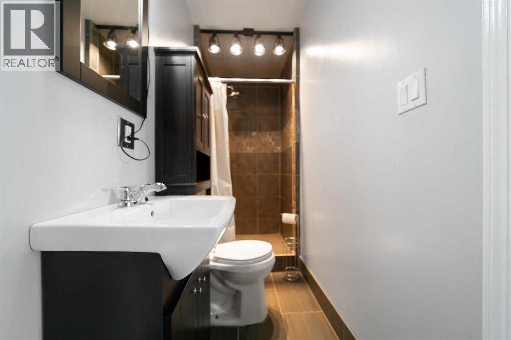 5002 49 Street, Sedgewick, Alberta  T0B 4C0 - Photo 12 - A2281718