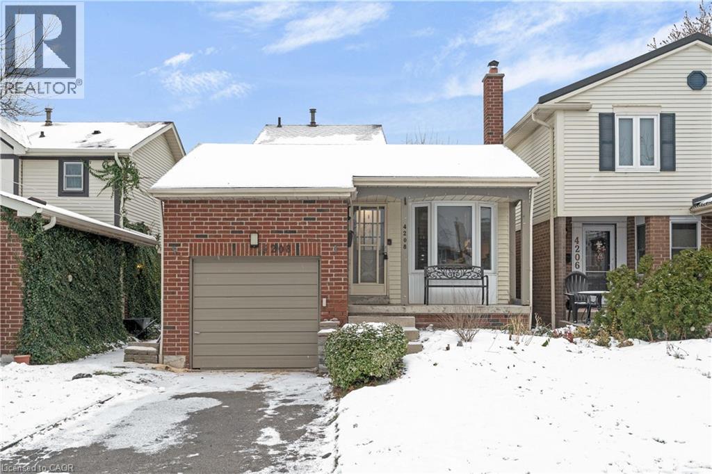 4208 Stonemason Crescent, Mississauga, Ontario  L5L 2Z7 - Photo 4 - 40802186