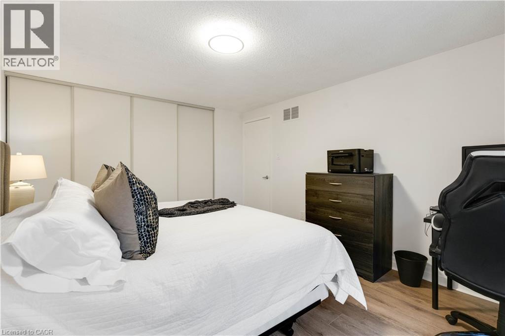 4208 Stonemason Crescent, Mississauga, Ontario  L5L 2Z7 - Photo 18 - 40802186