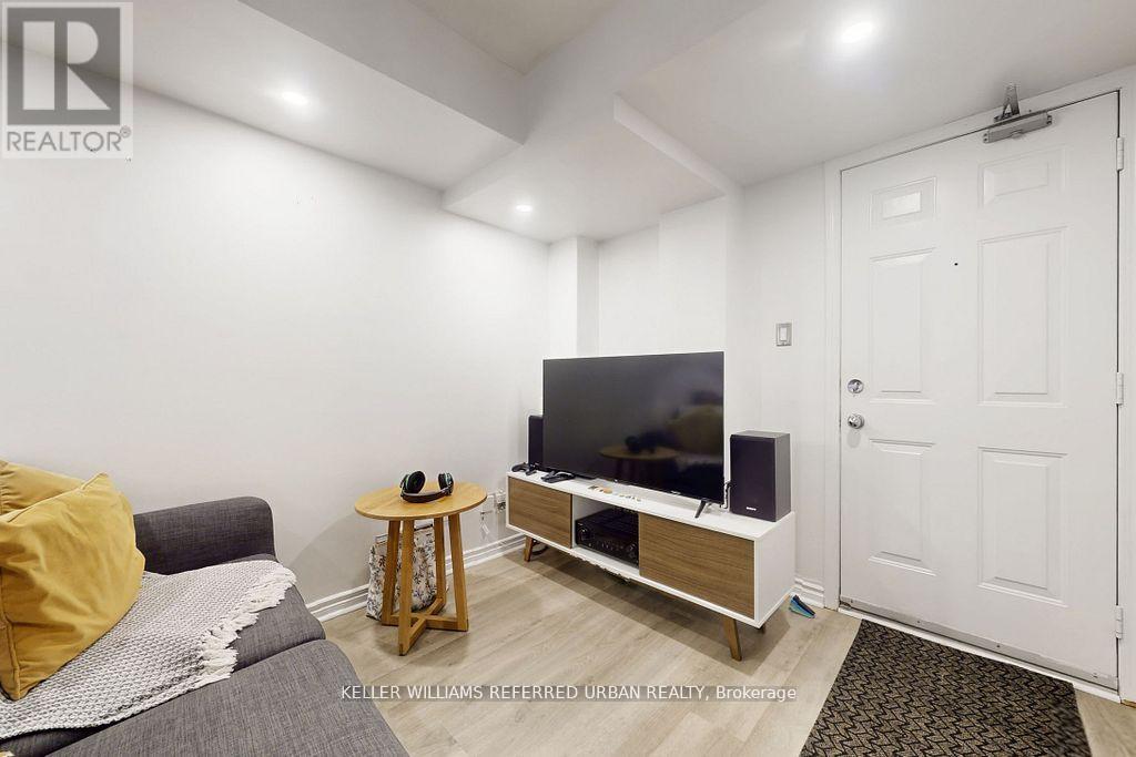 4a Portland Street, Toronto, Ontario  M5V 3N6 - Photo 30 - C12768900