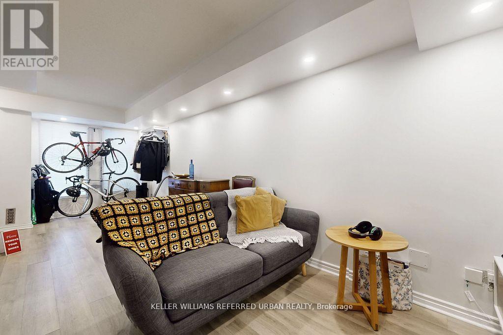 4a Portland Street, Toronto, Ontario  M5V 3N6 - Photo 31 - C12768900