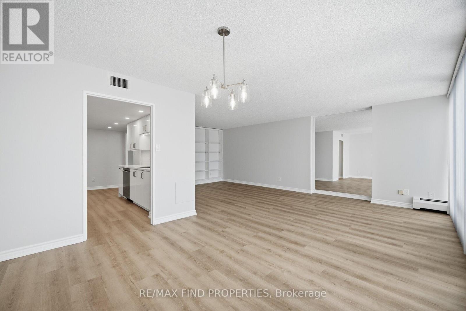 1702 - 30 Wellington Street E, Toronto, Ontario  M5E 1S3 - Photo 17 - C12768908