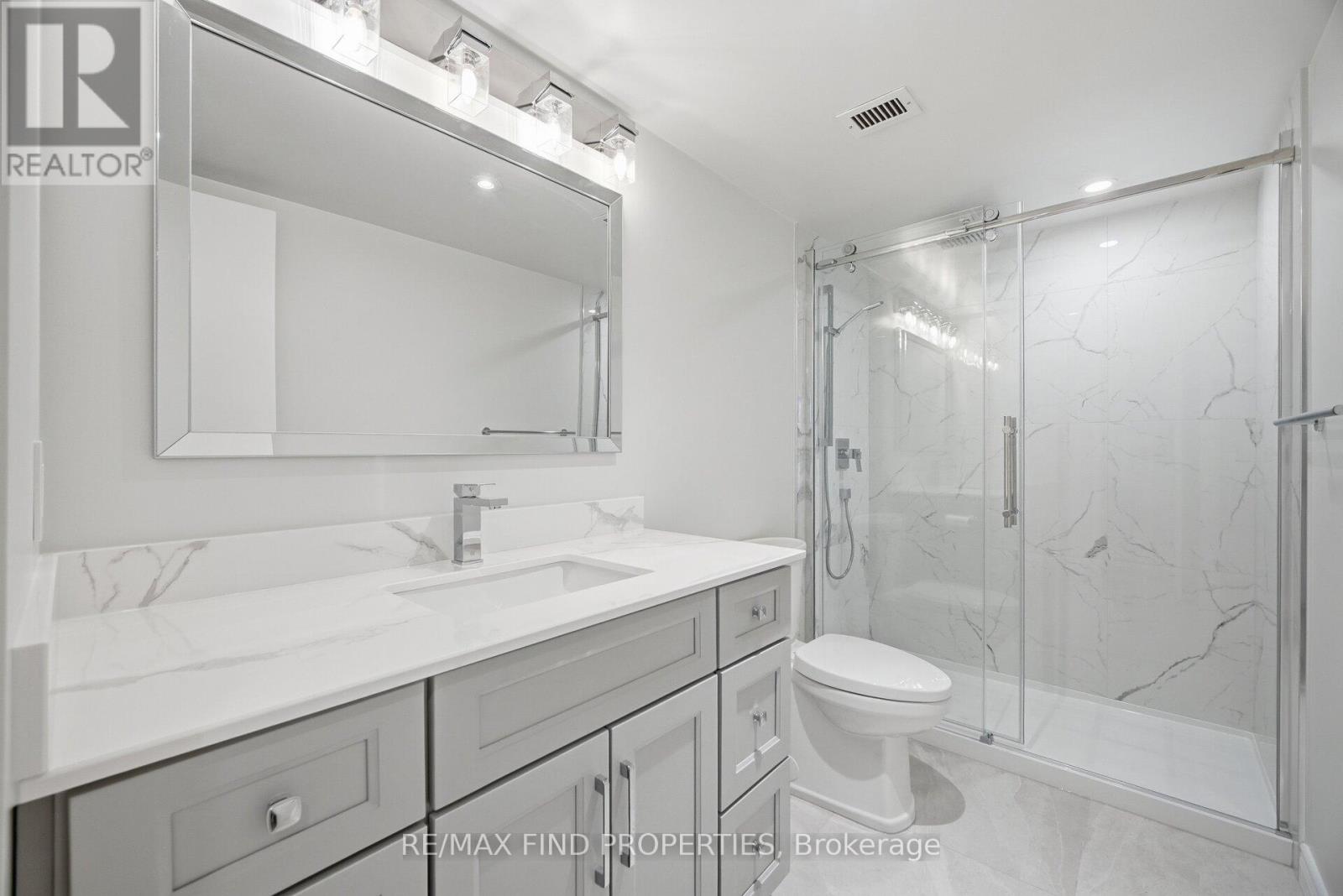 1702 - 30 Wellington Street E, Toronto, Ontario  M5E 1S3 - Photo 35 - C12768908