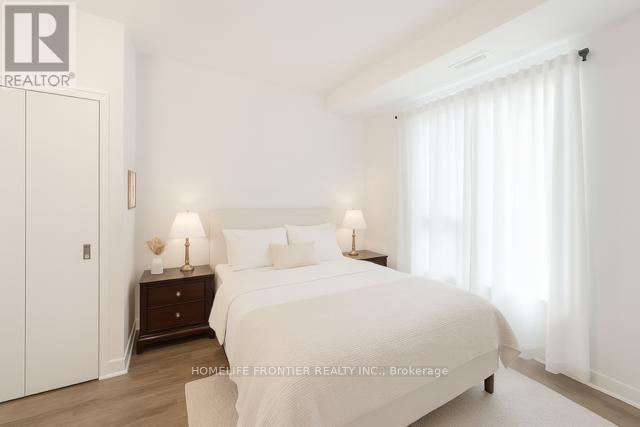 205 - 185 Alberta Avenue, Toronto, Ontario  M6C 0A5 - Photo 6 - C12768918