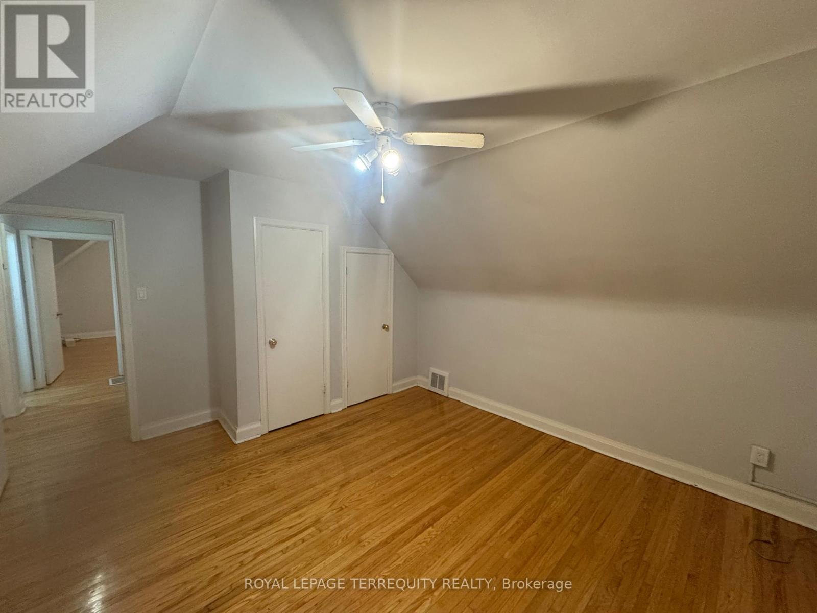 Top Floor - 127 Sheppard Avenue W, Toronto, Ontario  M2N 1M7 - Photo 6 - C12768936