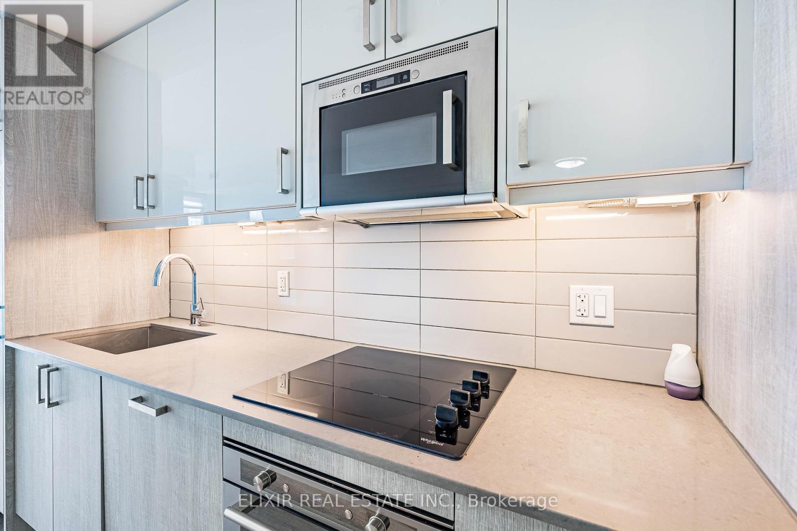 1610 - 77 Mutual Street, Toronto, Ontario  M5B 0B9 - Photo 11 - C12768948