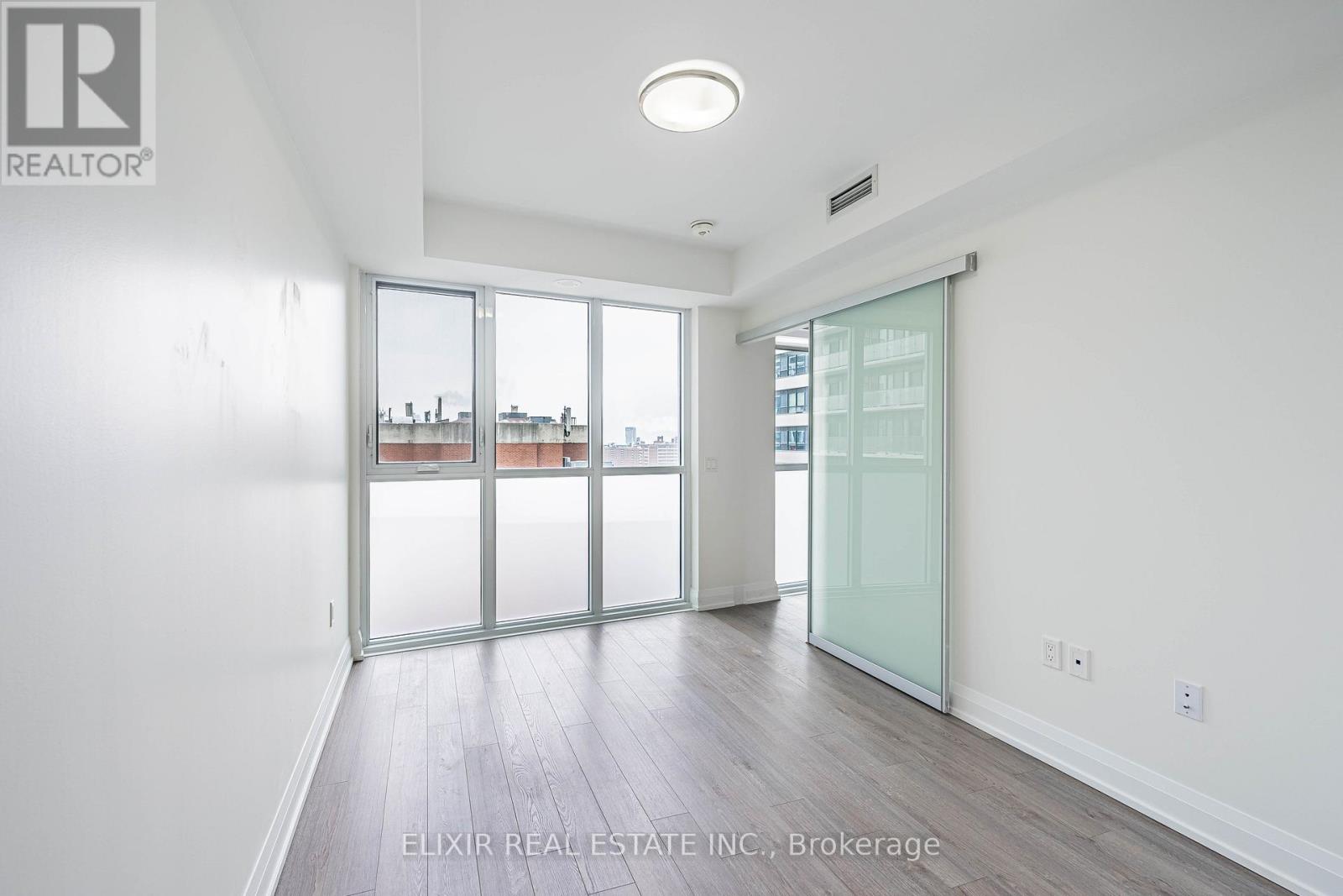 1610 - 77 Mutual Street, Toronto, Ontario  M5B 0B9 - Photo 16 - C12768948